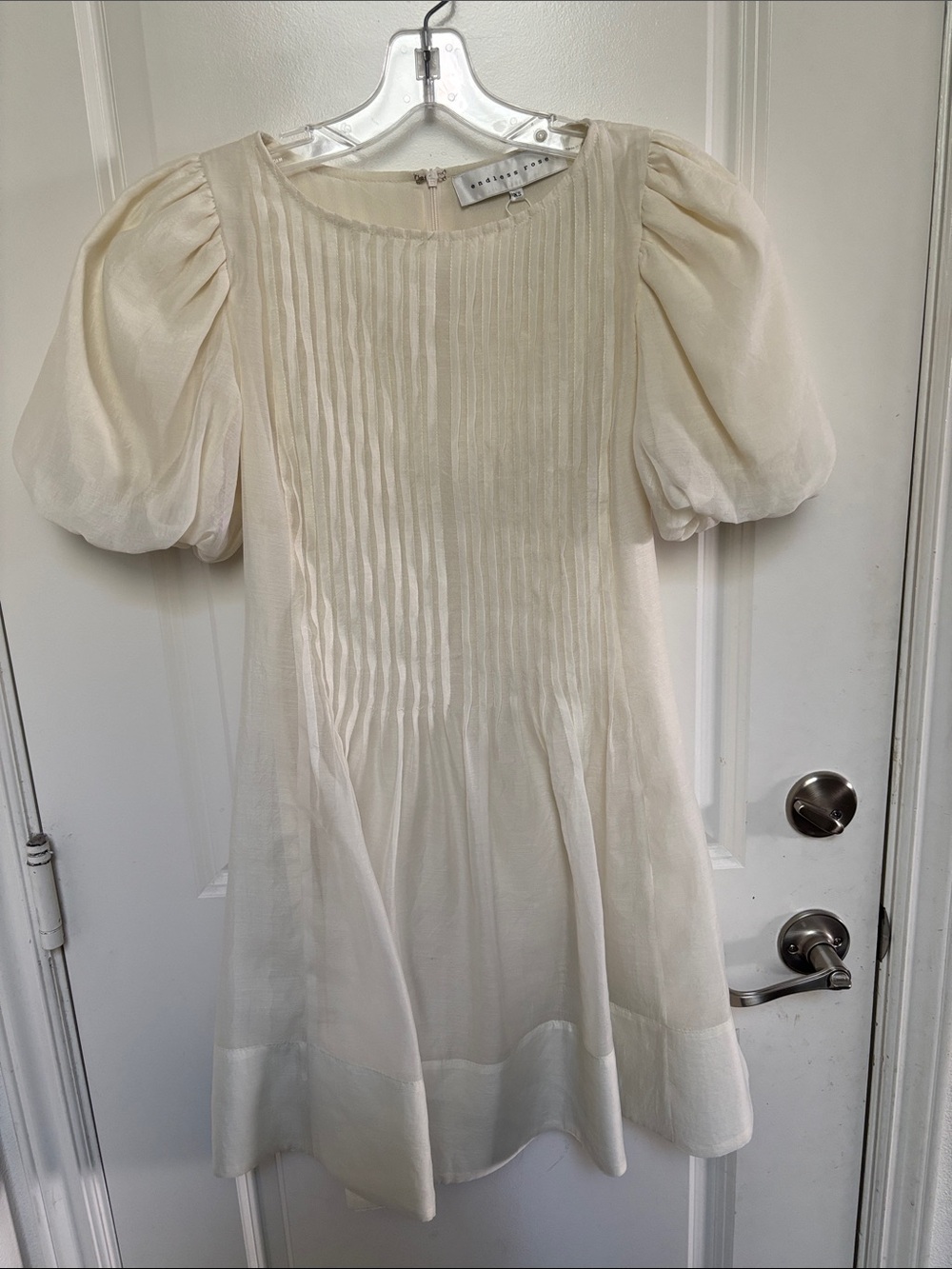 NWOT Endless Rose Women’s Cream Puff-Sleeve Pleated Dress
